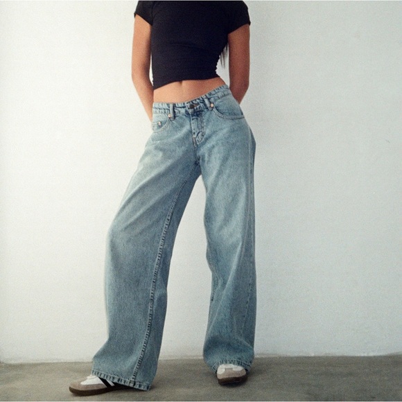 ISO 💙 - Picture 2 of 5